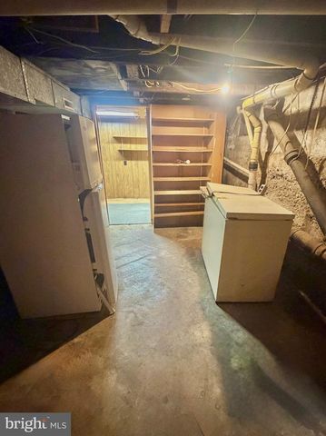 337 S 6TH ST, Chambersburg, PA 17201