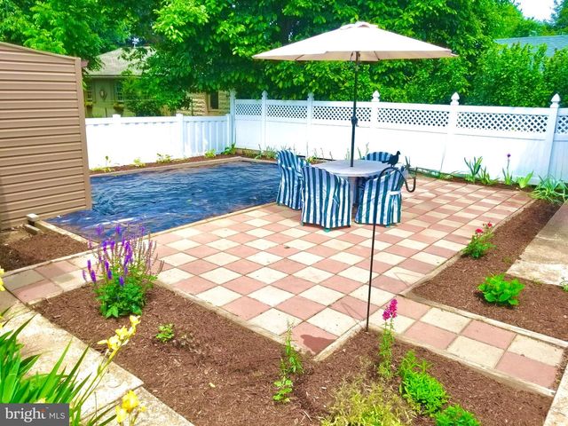 337 S 6TH ST, Chambersburg, PA 17201