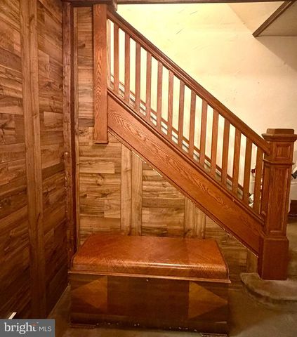 337 S 6TH ST, Chambersburg, PA 17201