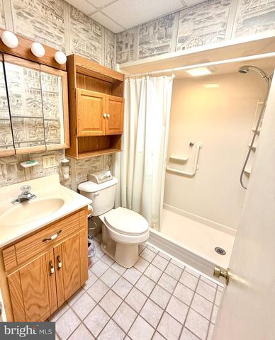 337 S 6TH ST, Chambersburg, PA 17201