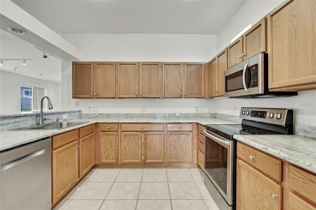 8049 SANGUINELLI ROAD, Land O Lakes, FL 34637