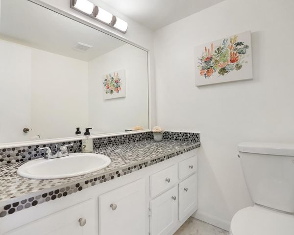 4770 NW 21st Street 305, Lauderhill, FL 33313