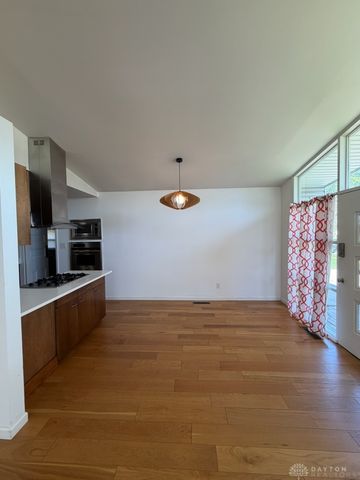 4924 Bayside Drive, Riverside, OH 45431