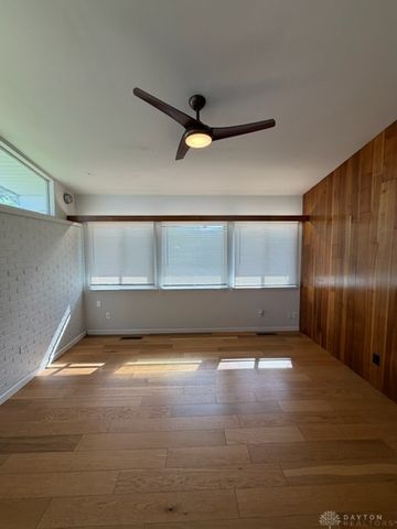 4924 Bayside Drive, Riverside, OH 45431