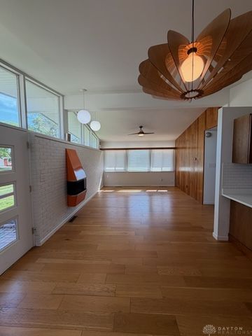 4924 Bayside Drive, Riverside, OH 45431