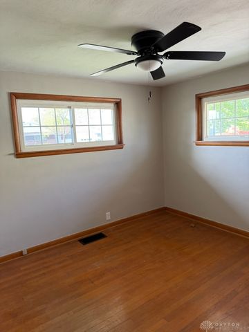 4924 Bayside Drive, Riverside, OH 45431
