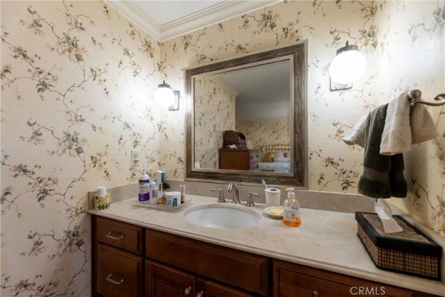 5842 Crestview, La Palma, CA 90623