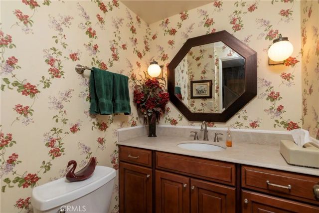 5842 Crestview, La Palma, CA 90623