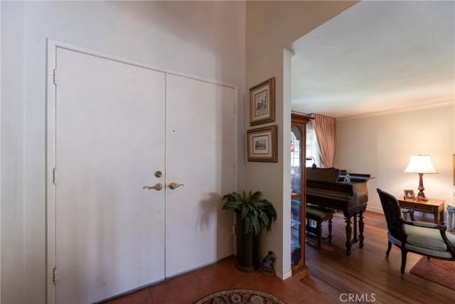 5842 Crestview, La Palma, CA 90623