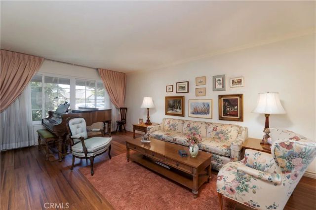 5842 Crestview, La Palma, CA 90623