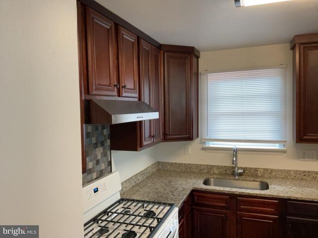 6920 GROVETON DR, Clinton, MD 20735