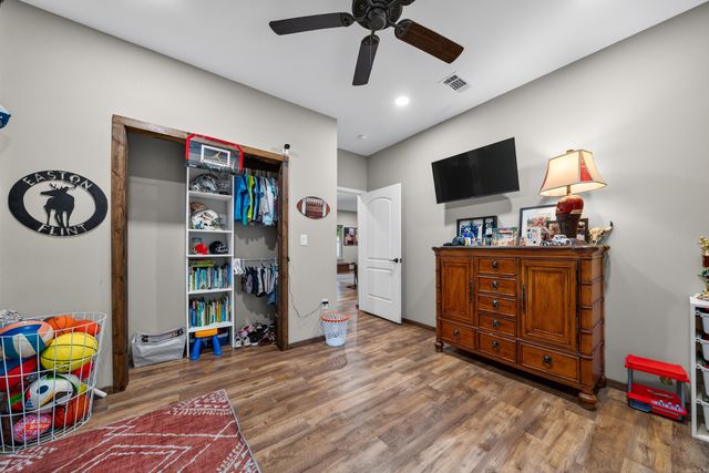 914 Oakgrove Rd Road, Royal, AR 71968