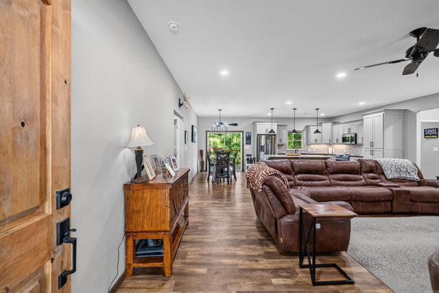 914 Oakgrove Rd Road, Royal, AR 71968