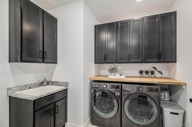 8772 S Wenatchee Court, Aurora, CO 80016