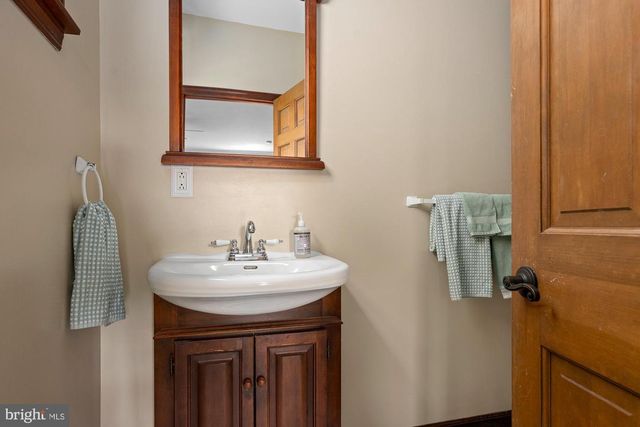 1816 S PLEASANT VALLEY RD, Westminster, MD 21158