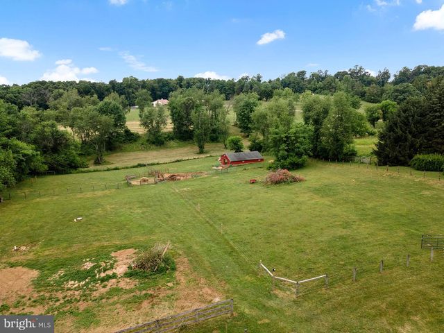 1816 S PLEASANT VALLEY RD, Westminster, MD 21158