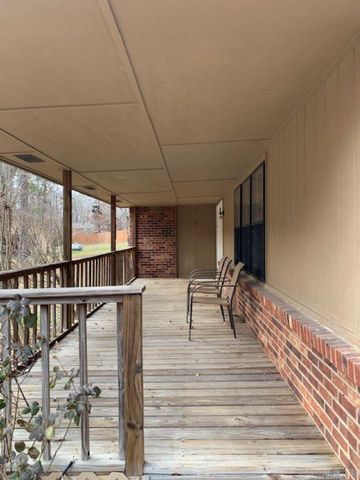 910 Oakland Drive, Jonesboro, AR 72404