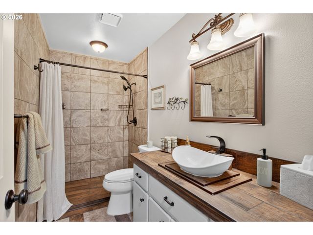 6903 Se RIVERSIDE Dr 6, Vancouver, WA 98664