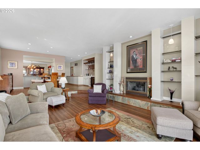 6903 Se RIVERSIDE Dr 6, Vancouver, WA 98664