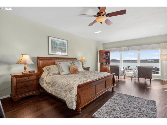 6903 Se RIVERSIDE Dr 6, Vancouver, WA 98664