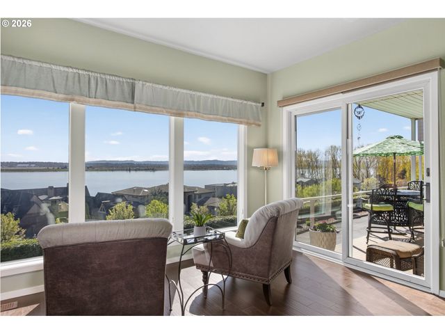 6903 Se RIVERSIDE Dr 6, Vancouver, WA 98664