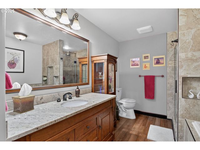 6903 Se RIVERSIDE Dr 6, Vancouver, WA 98664