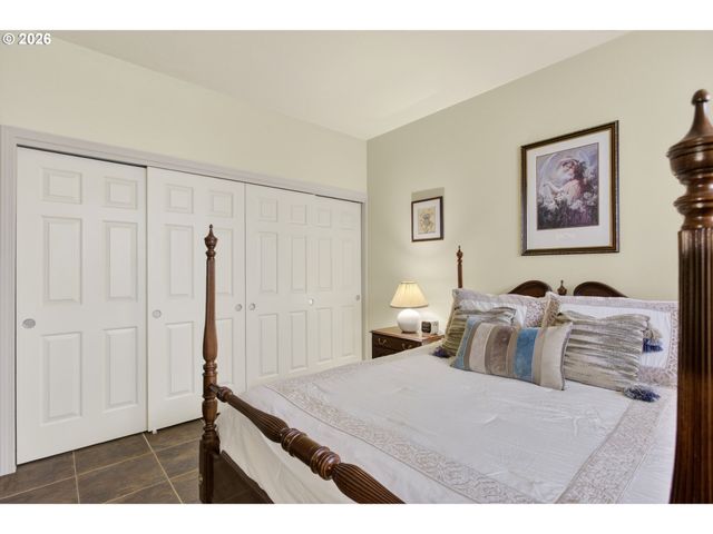 6903 Se RIVERSIDE Dr 6, Vancouver, WA 98664