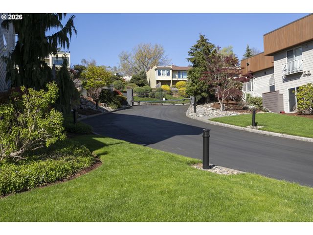 6903 Se RIVERSIDE Dr 6, Vancouver, WA 98664