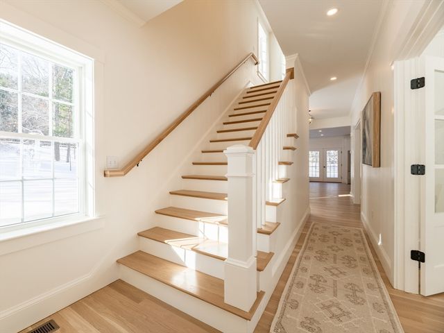 74 Teakettle Ln, Duxbury, MA 02332