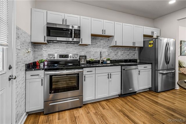 420 Mistletoe St, Petersburg, VA 23803