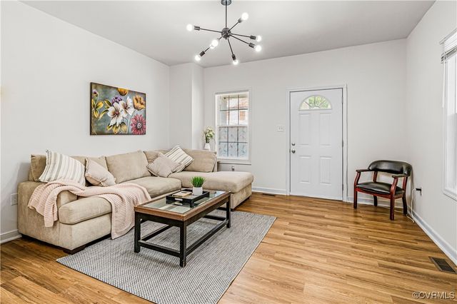 420 Mistletoe St, Petersburg, VA 23803