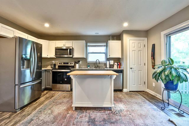 186 Garfield Avenue, Glendale, OH 45246