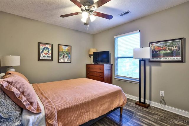 186 Garfield Avenue, Glendale, OH 45246