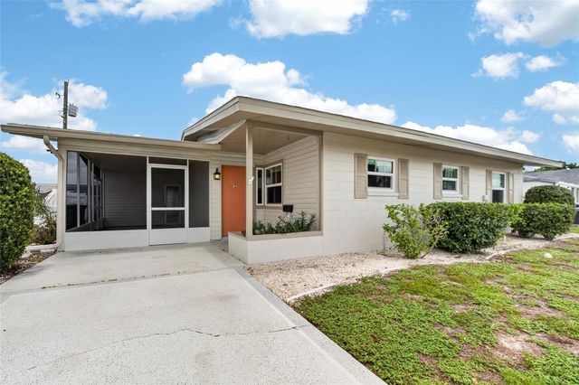 705 THUNDERBIRD AVENUE, Sun City Center, FL 33573