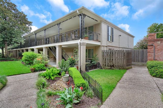 11550 Chimney Rock Road 324, Houston, TX 77035
