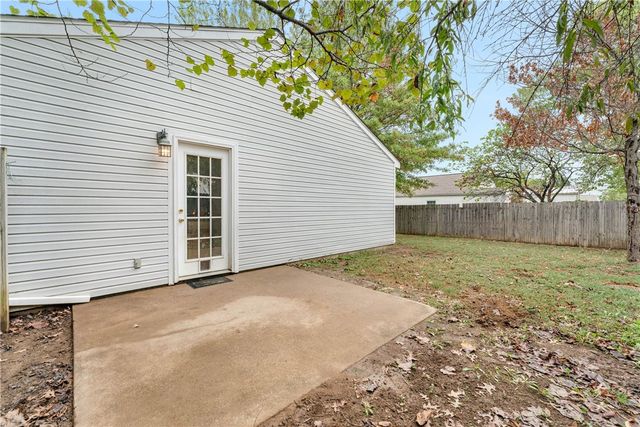 556 E Mimosa Lane, Fayetteville, AR 72703