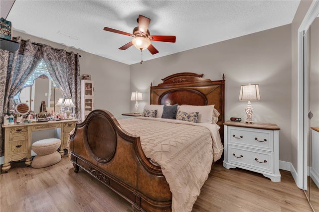556 E Mimosa Lane, Fayetteville, AR 72703