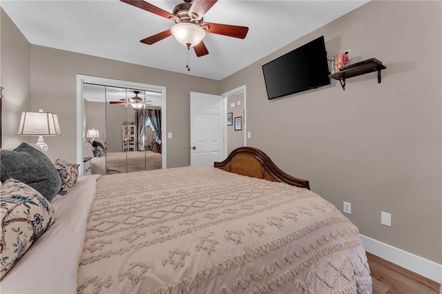 556 E Mimosa Lane, Fayetteville, AR 72703