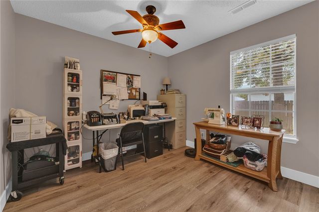 556 E Mimosa Lane, Fayetteville, AR 72703