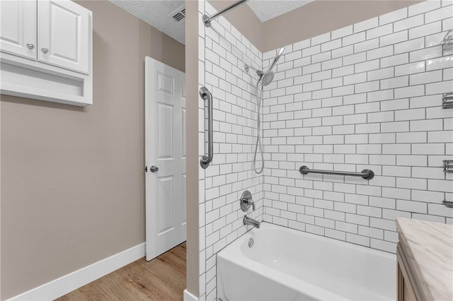 556 E Mimosa Lane, Fayetteville, AR 72703