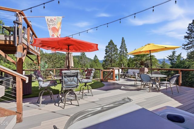 900 Rancho Vista Drive, Grants Pass, OR 97526