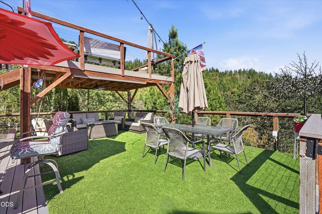 900 Rancho Vista Drive, Grants Pass, OR 97526