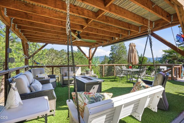 900 Rancho Vista Drive, Grants Pass, OR 97526
