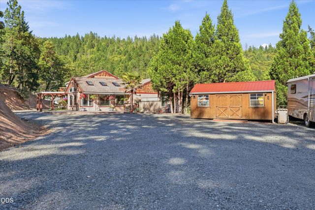 900 Rancho Vista Drive, Grants Pass, OR 97526