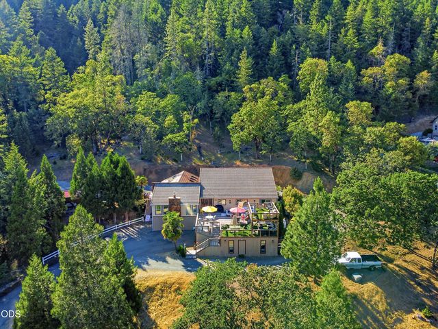 900 Rancho Vista Drive, Grants Pass, OR 97526
