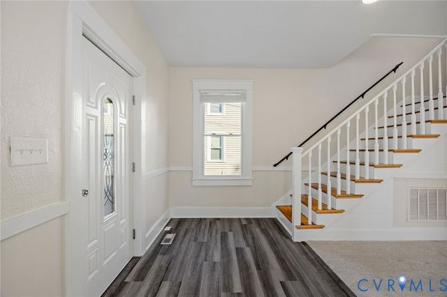 623 Colonial Ave, Colonial Heights, VA 23834
