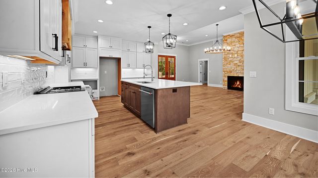 2827 Landing Circle, Grimesland, NC 27837