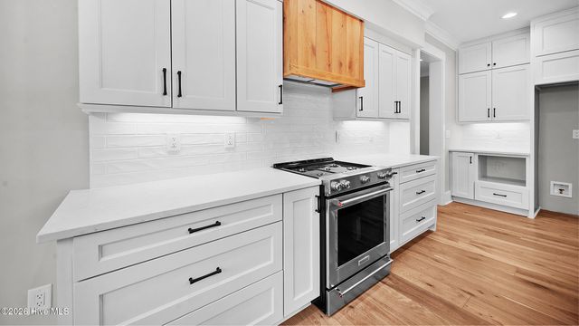 2827 Landing Circle, Grimesland, NC 27837