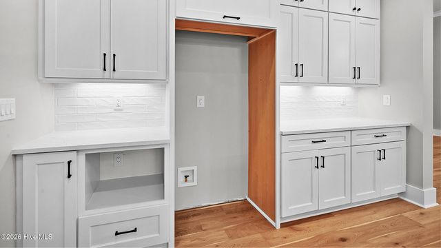 2827 Landing Circle, Grimesland, NC 27837