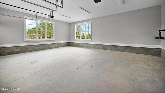 2827 Landing Circle, Grimesland, NC 27837